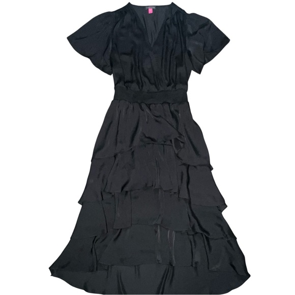 Vince Camuto Dresses & Skirts - Vince Camuto Black Tiered Ruffle High-Low Dress, V Neck and flutter sleeves sz M